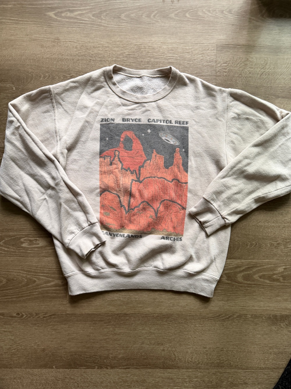 Utah National Parks Cream Crewneck Sweatshirt